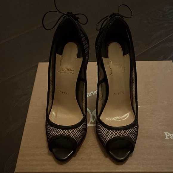 Christian Louboutin very original shoe - Picture 6 of 12